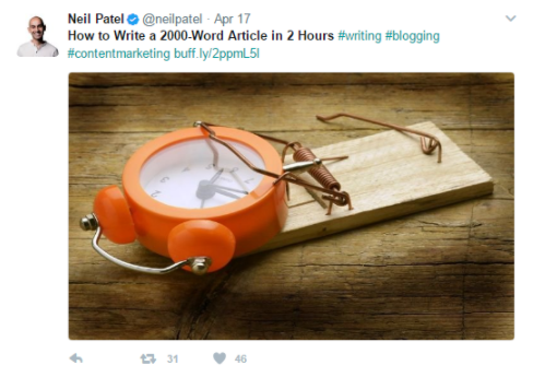 يروج نيل باتيل لمدونته على Twitter.