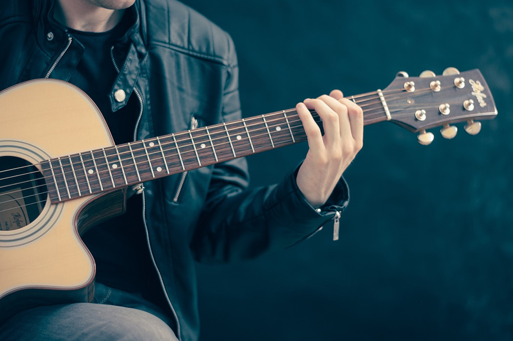 Akustische Gitarre