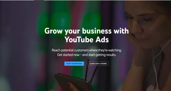 社交媒体提示的 YouTube 商业网页截图。