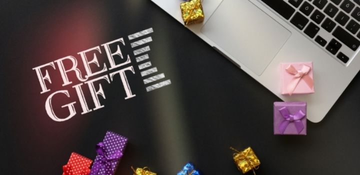 Offer Free Gifts for Shopping to boost WooCommerce sales