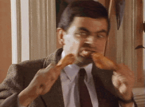 男は食欲をそそって食べる。