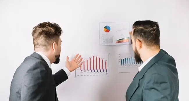 コストと価格設定の比較