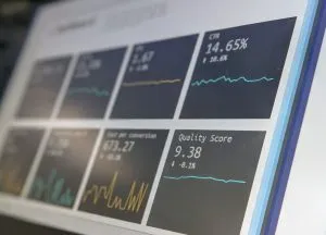 Statistiques sur un écran.