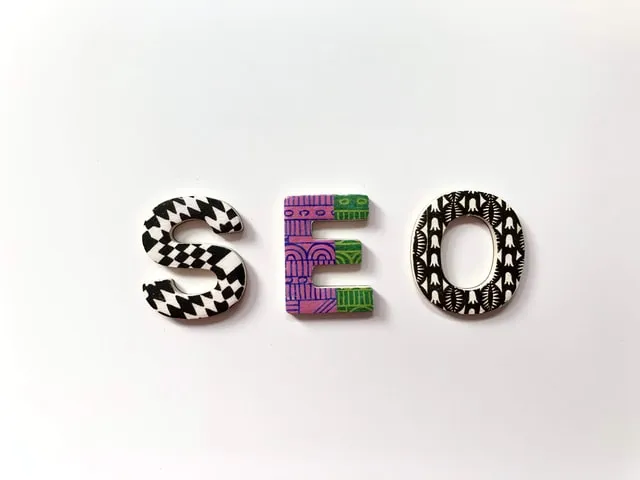 metadata meningkatkan peringkat Google Anda dan sangat penting untuk SEO