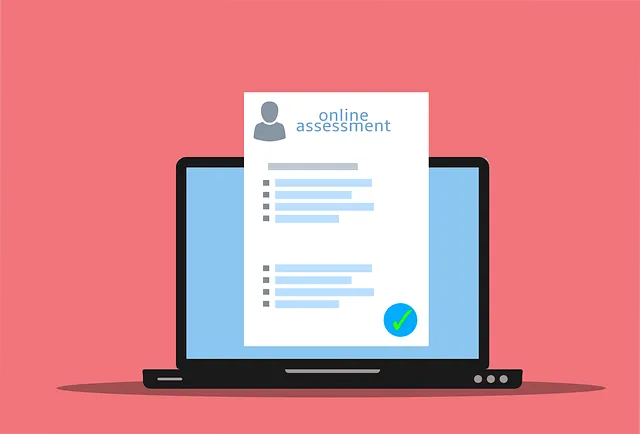 Um formulário online em um laptop