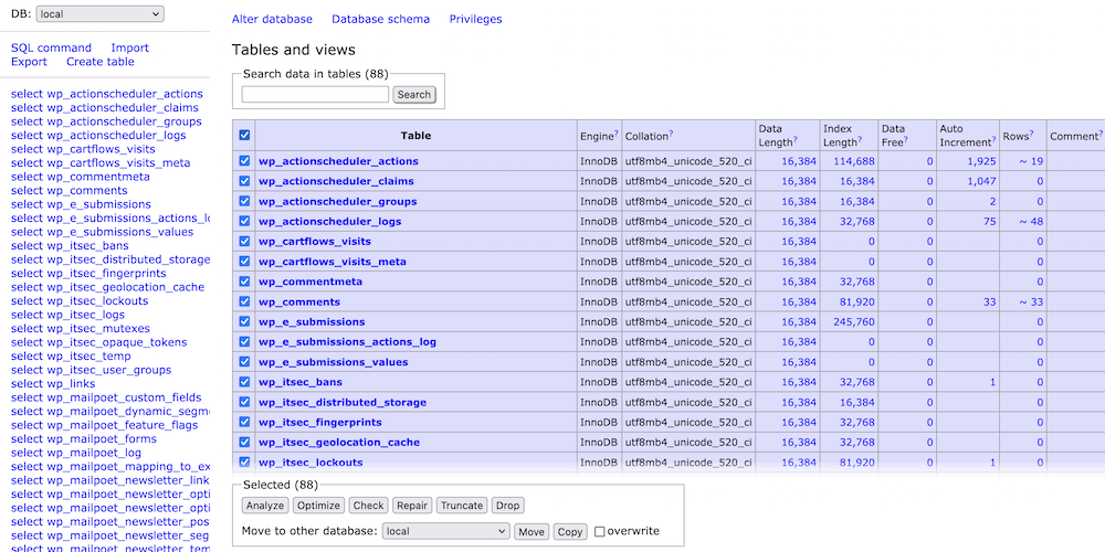 Seleccionando todas las tablas en Adminer.
