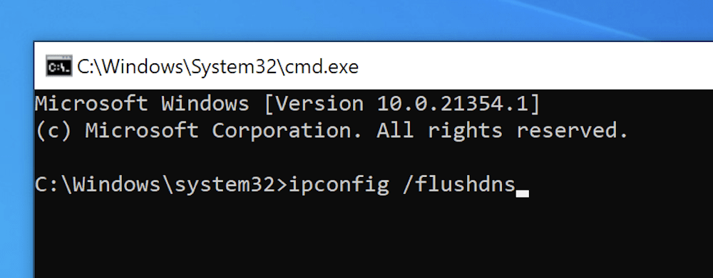 在 Windows 命令提示符中输入命令以刷新 DNS 缓存。
