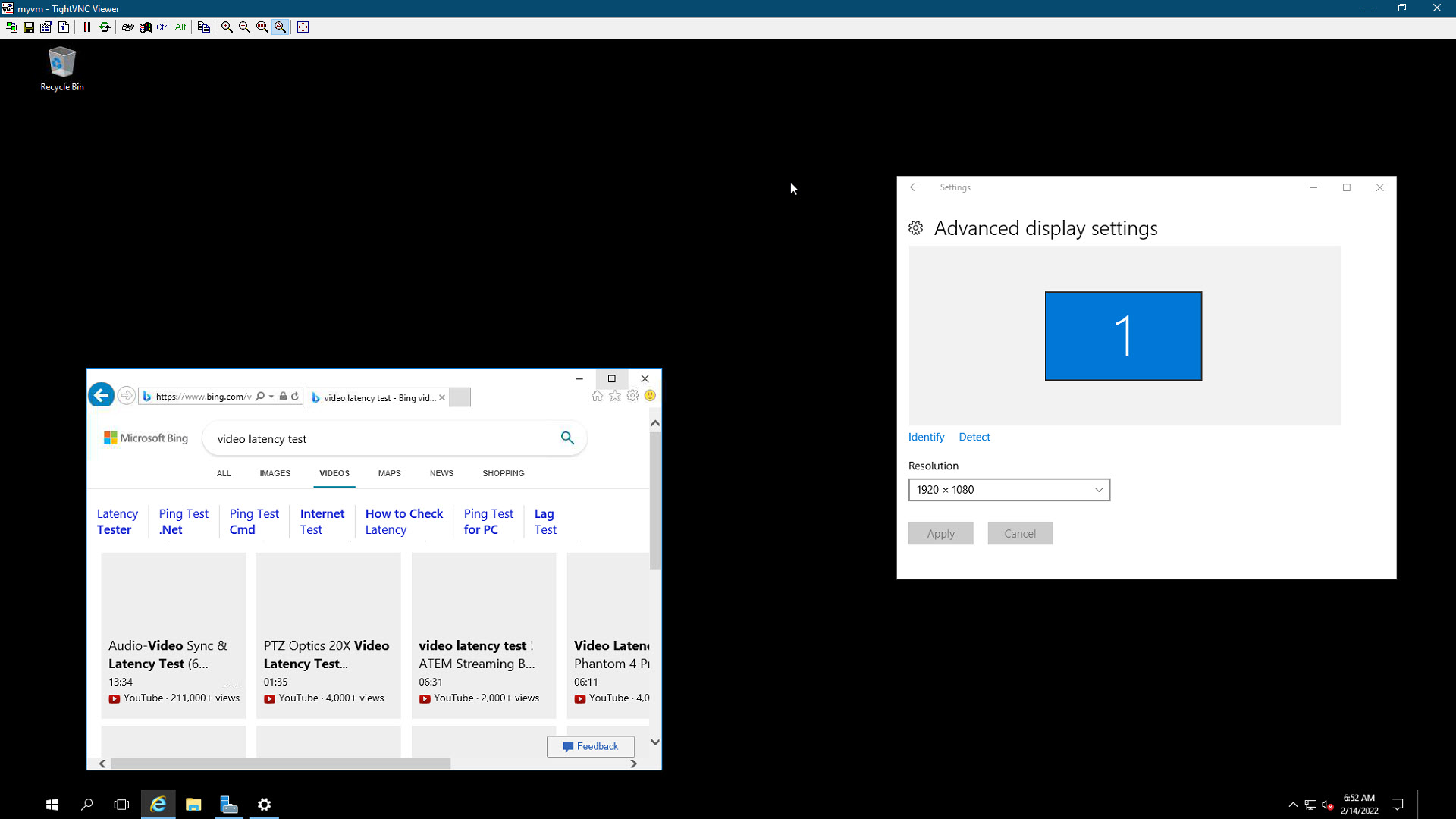 لقطة شاشة لـ TightVNC Viewer متصلة بخادم بعيد