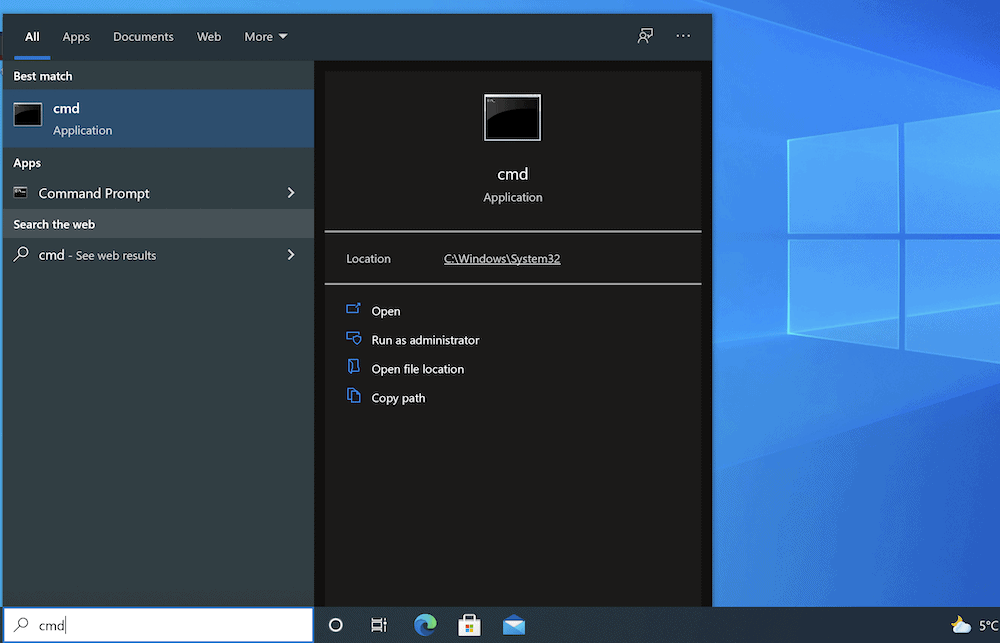 البحث عن موجه الأوامر في Windows.