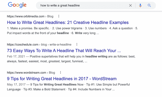 ตัวอย่าง SERP สำหรับคำหลัก "วิธีเขียนหัวข้อข่าวที่ยอดเยี่ยม" เพื่อช่วยให้ผู้ใช้เข้าใจว่าชื่อหน้าใน SEO คืออะไร