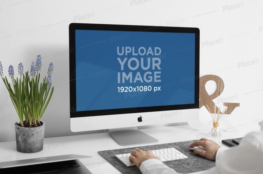 imac макет человека, работающего