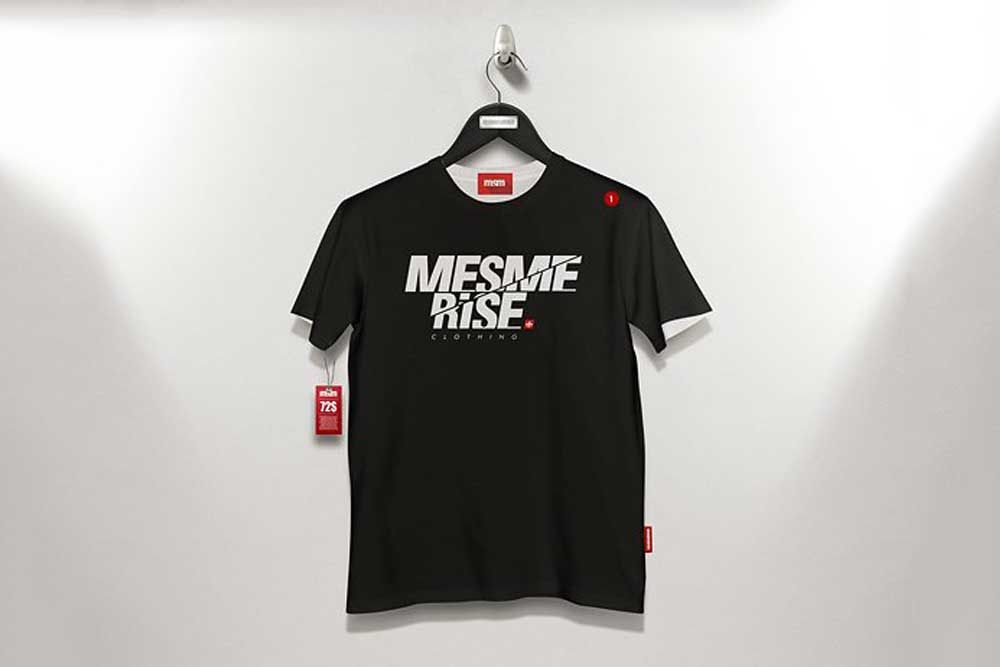 maquete de camiseta preta