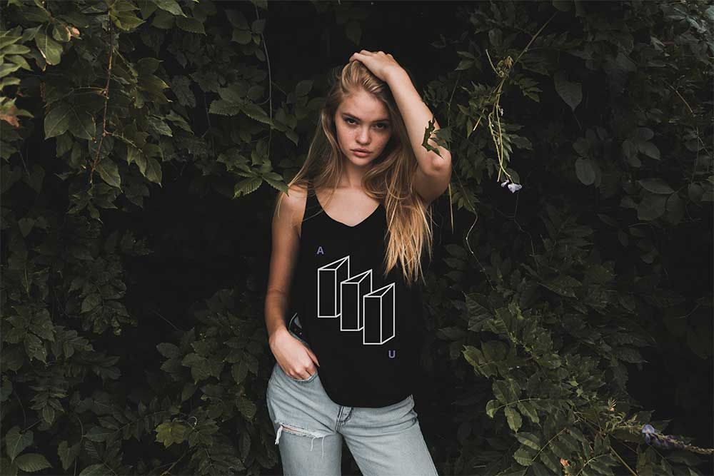 maquete de camiseta preta