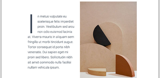 บล็อกโพสต์แสดงรูปภาพในขนาดแนวตั้งถัดจากข้อความบางส่วน A blog post showing image in portrait size next to some text