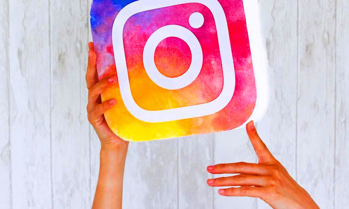 举起 Instagram รูปและวิดีโอ Instagram