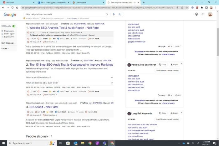 Une capture d'écran d'un outil de recherche de mots clés montrant pour quels mots clés un domaine donné est classé.